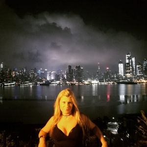 Meet your Posher, Roxy